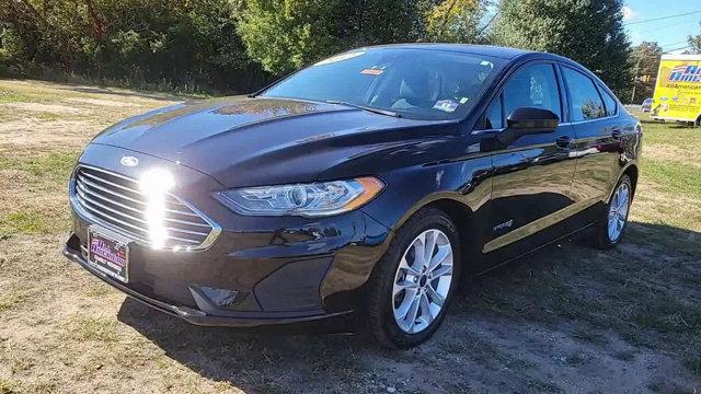 2019 ford fusion se