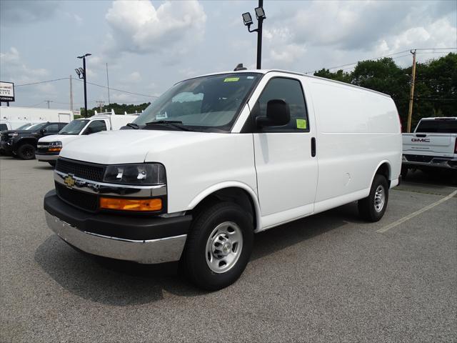 2022 chevrolet express 2500 work van