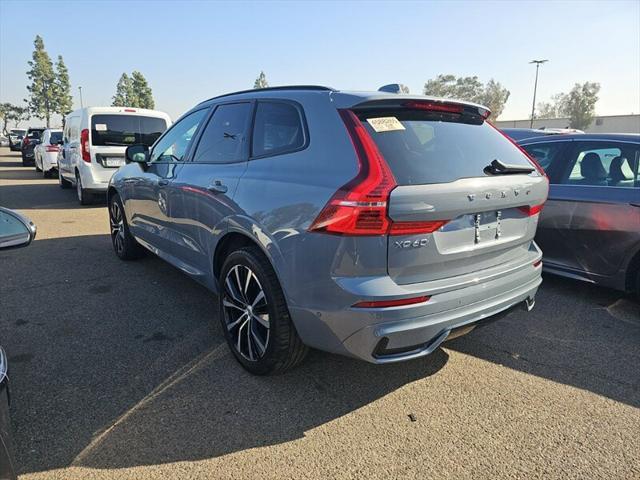 2024 volvo xc60 b5 plus dark theme