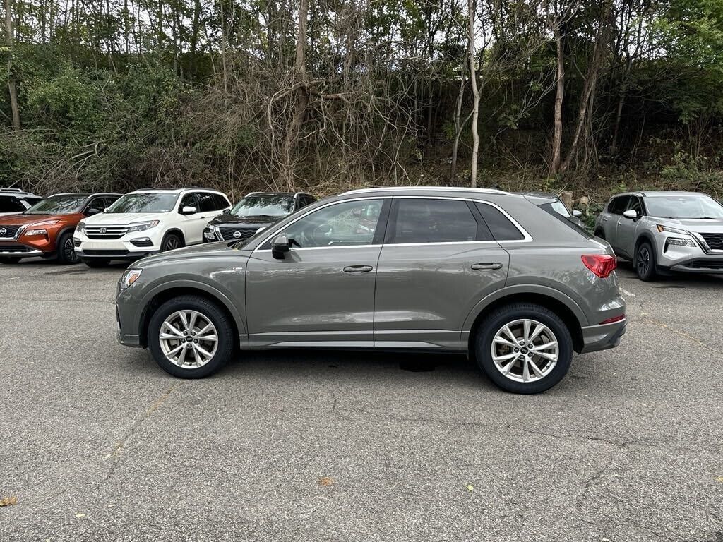 2023 audi q3 premium