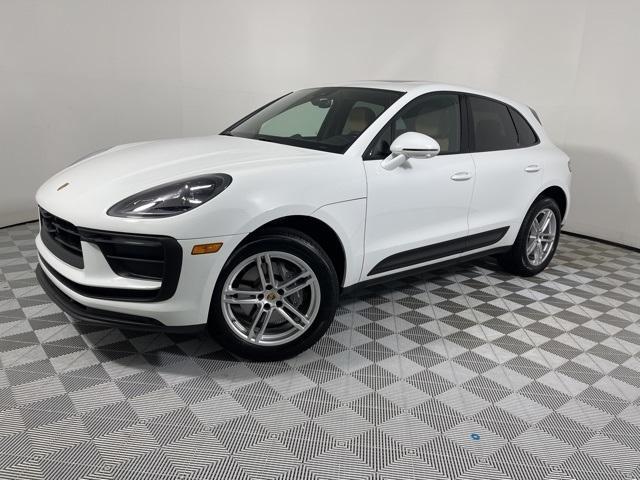 2024 porsche macan