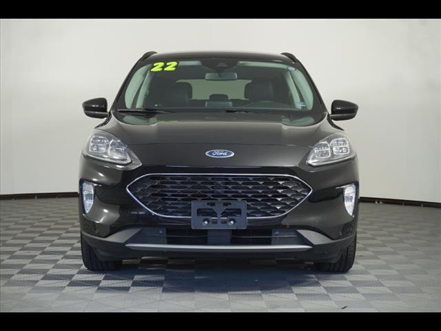 2022 ford escape titanium