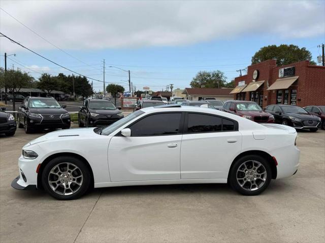 2015 dodge charger sxt