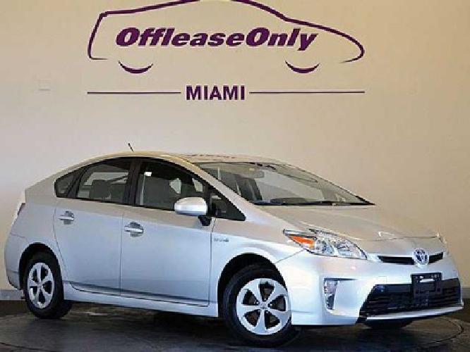 2013 toyota prius hybrid hatchback in miami, fl