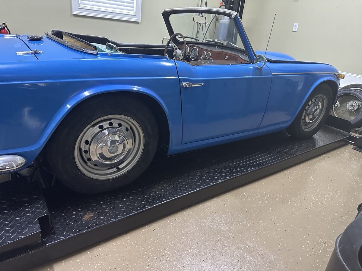 1965 triumph tr 4 convertible blue tr4a
