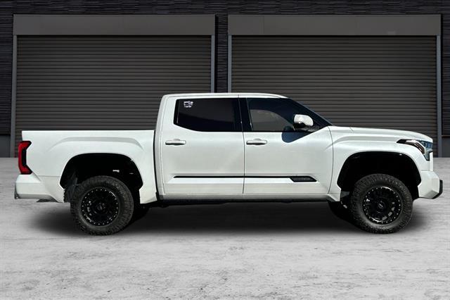 2023 toyota tundra hybrid platinum