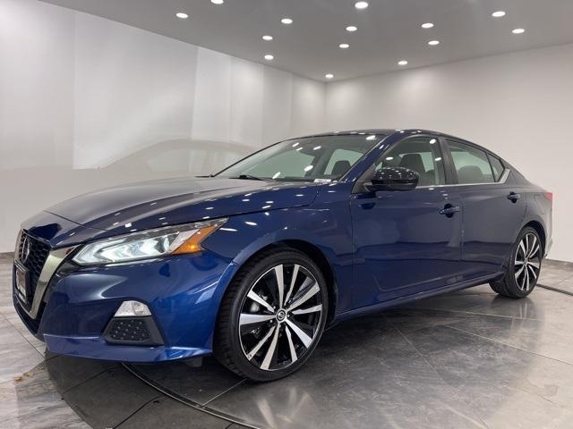 2022 nissan altima 2.5 sr