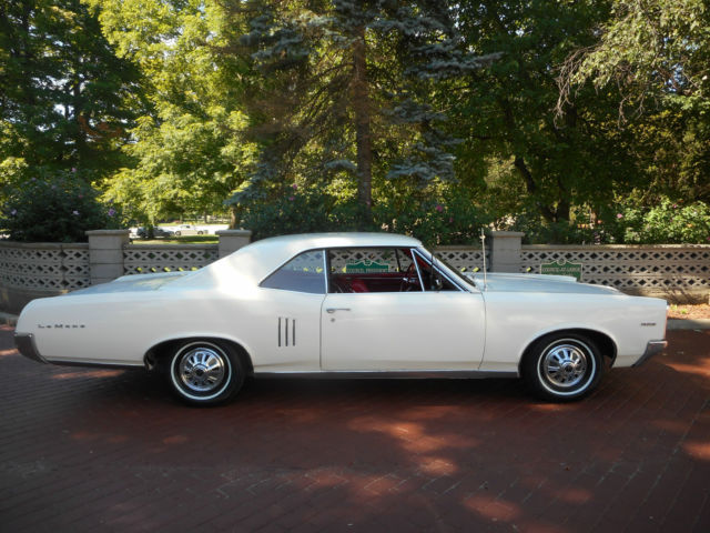 1967 pontiac le mans 2-door - 326 v8 - auto - 29,000 actual miles - beautiful!