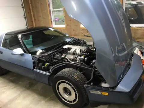 1985 chevrolette (chevy) corvette with low mileage in excellent condition