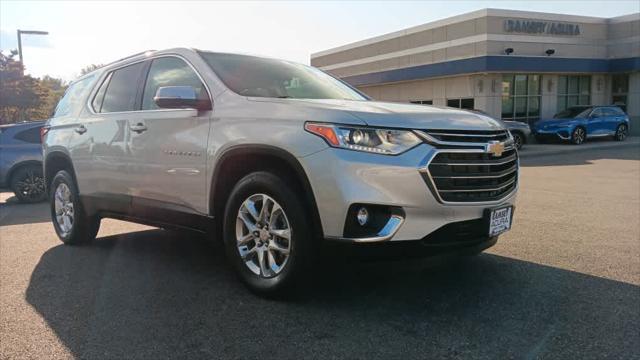 2021 chevrolet traverse lt leather