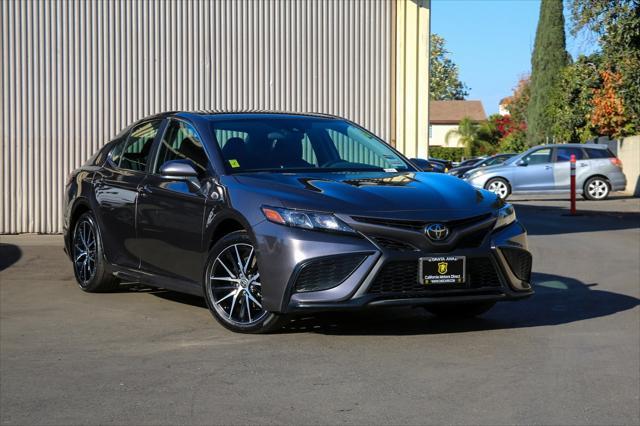 2023 toyota camry se
