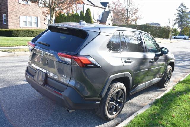2023 toyota rav4 le