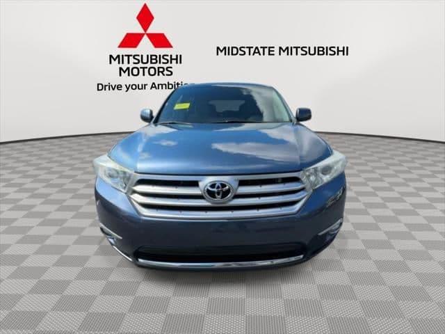2013 toyota highlander base plus v6 in auburn, massachusetts