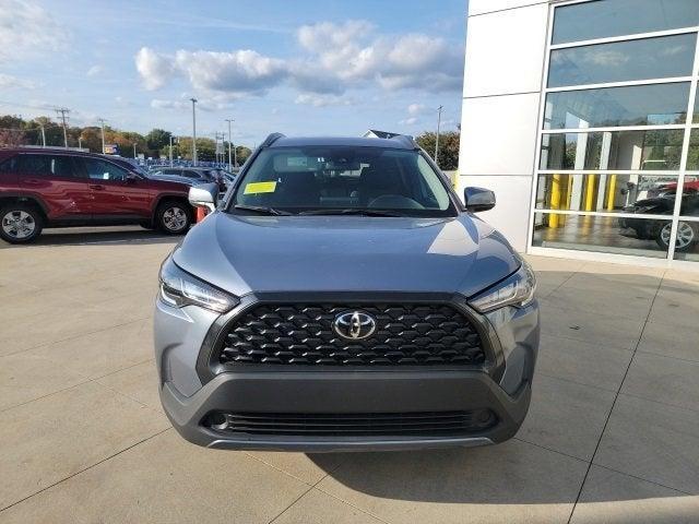 2022 toyota corolla cross le