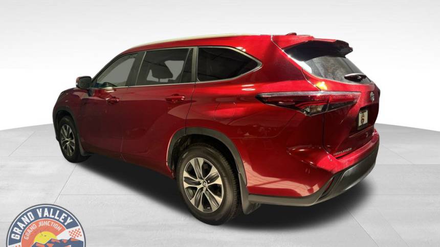2024 toyota highlander xle