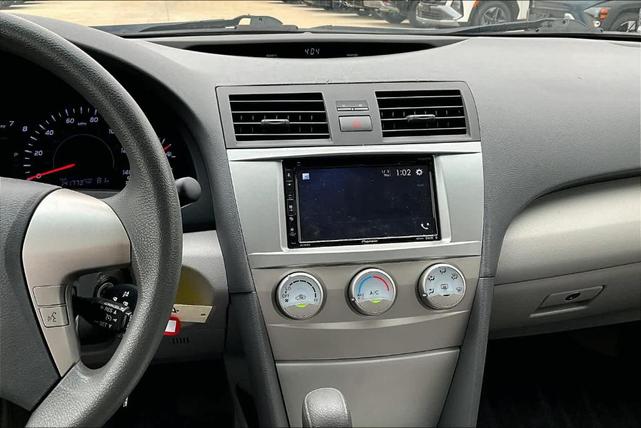 2011 toyota camry le