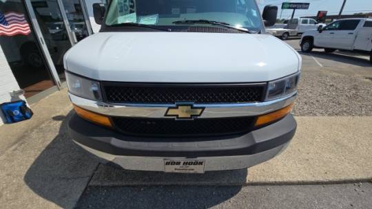 2022 chevrolet express 2500