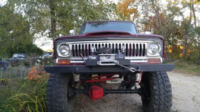 lifted jeep amc cherokee chief offroad rock crawler
