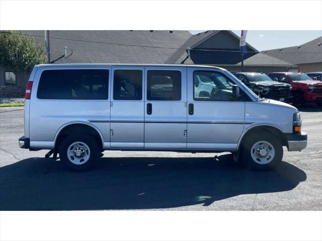 2016 chevrolet express 3500 lt