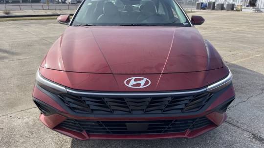2024 Hyundai Elantra limited