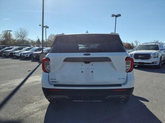 2021 ford explorer xlt
