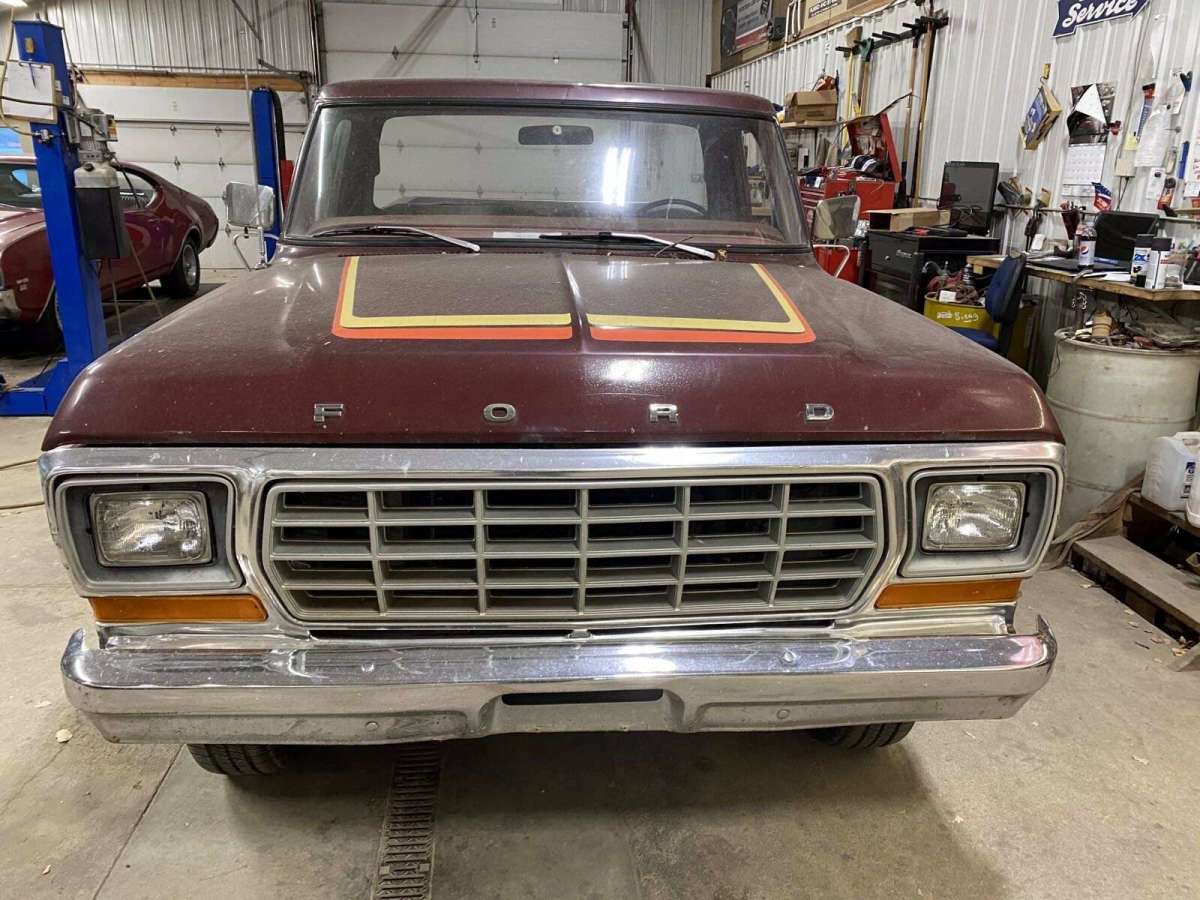 1979 ford f150 4x4 47000 miles maroon automatic