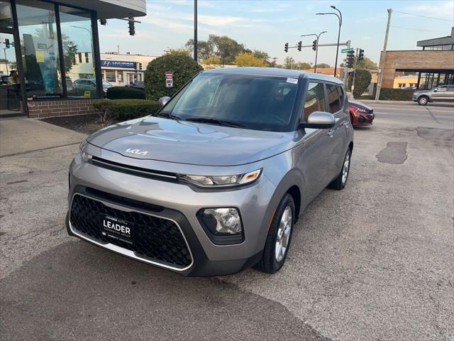 2022 kia soul lx