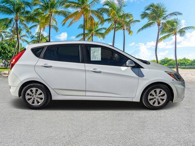 2016 hyundai accent se