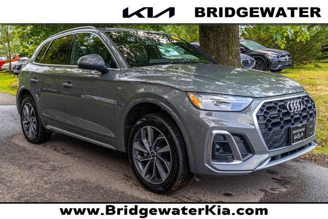 2023 audi q5 45 s line premium plus