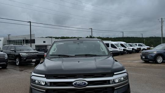 2023 ford expedition max xlt