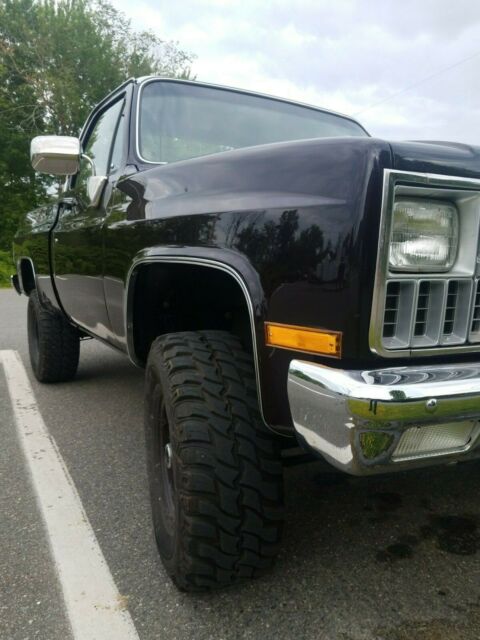 1982 chevrolet c/k 10 series k10 short box 4wd standard cab sb 4-speed 4wd