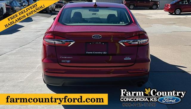2020 ford fusion se