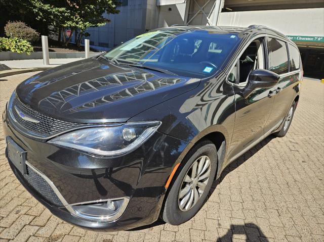 2019 chrysler pacifica touring l