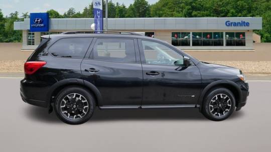 2020 nissan pathfinder sl
