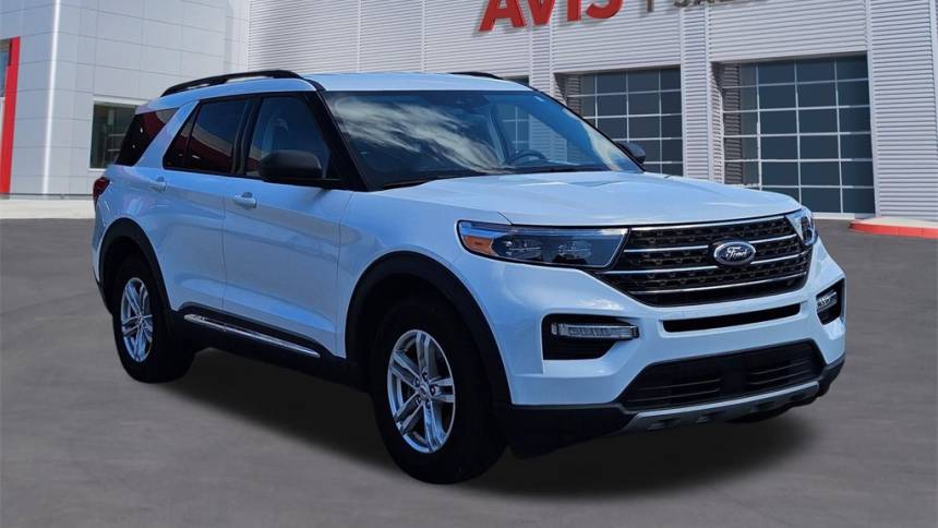 2023 ford explorer xlt