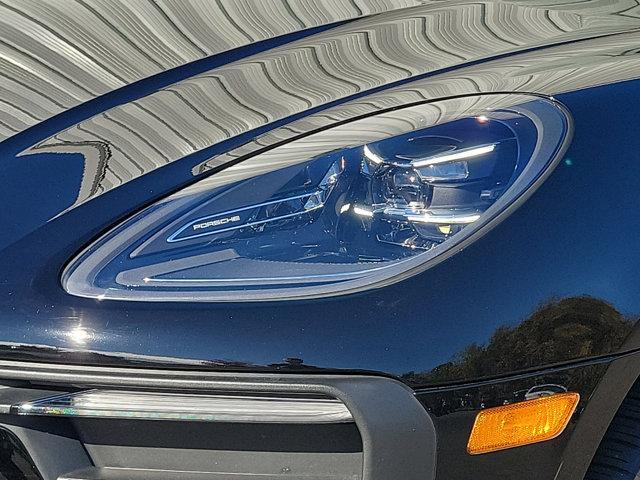 2023 porsche macan base