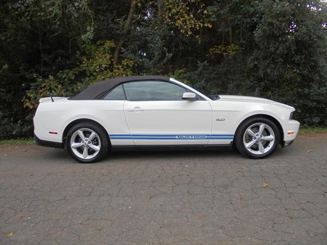 2012 ford mustang gt