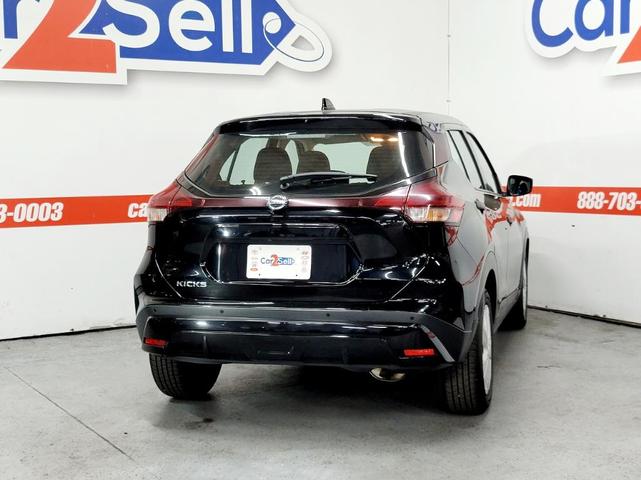 2021 nissan kicks s