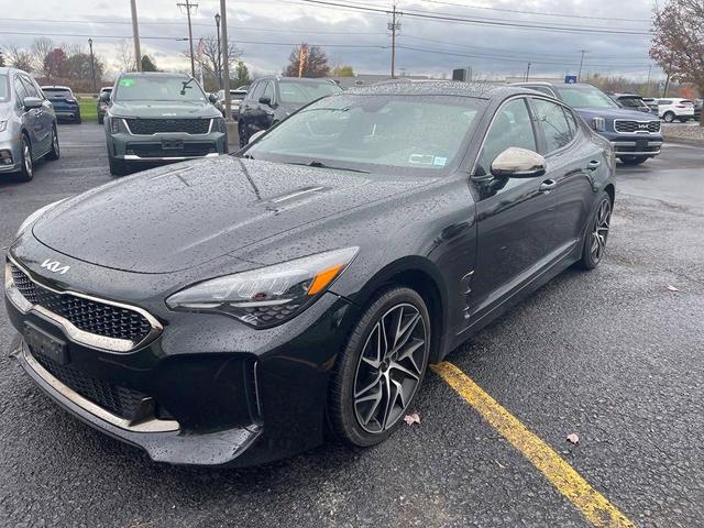 2022 kia stinger gt-line