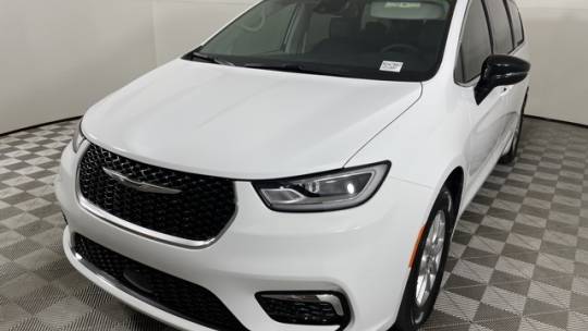 2024 Chrysler Pacifica