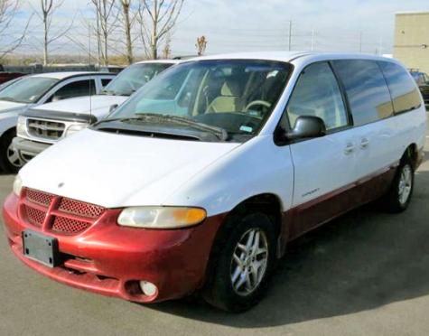2000 dodge grand caravan se in utah