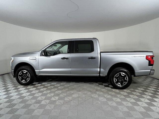 2023 ford f-150 lightning xlt