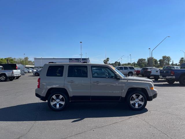 2016 jeep patriot latitude