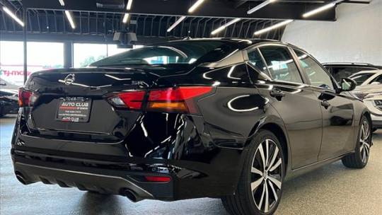 2021 nissan altima 2.5 sr