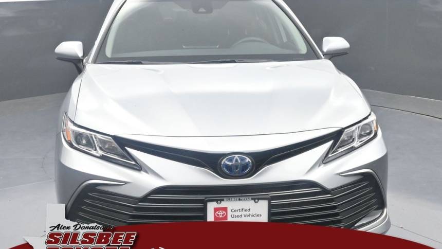 2023 toyota camry hybrid le