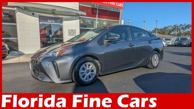 2022 toyota prius l