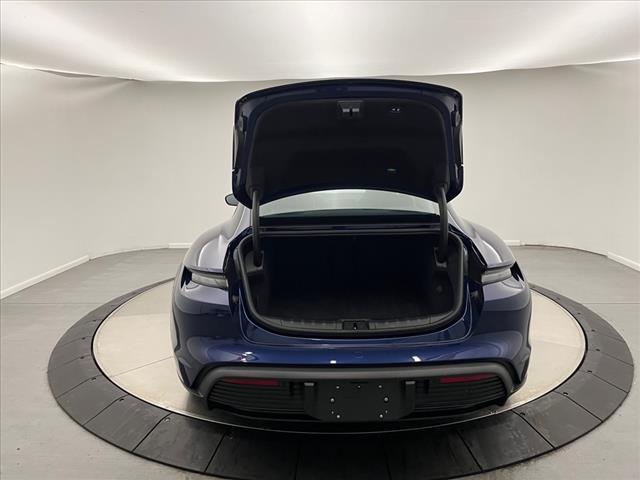 2023 porsche taycan base