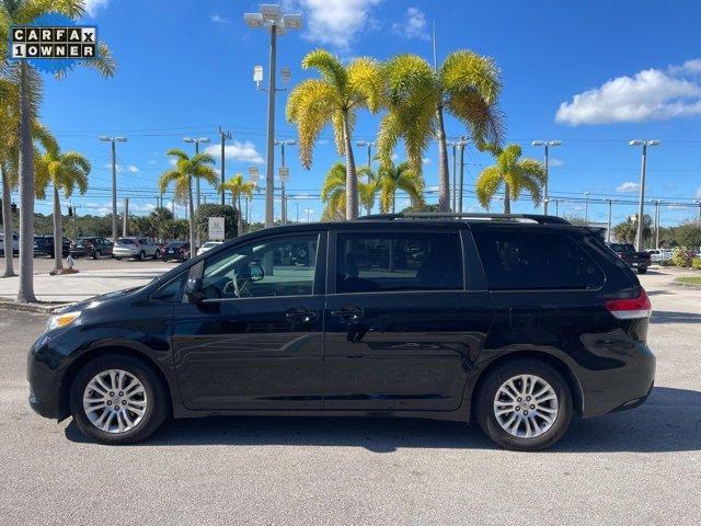 2011 toyota sienna xle