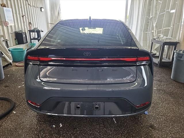 2023 toyota prius le