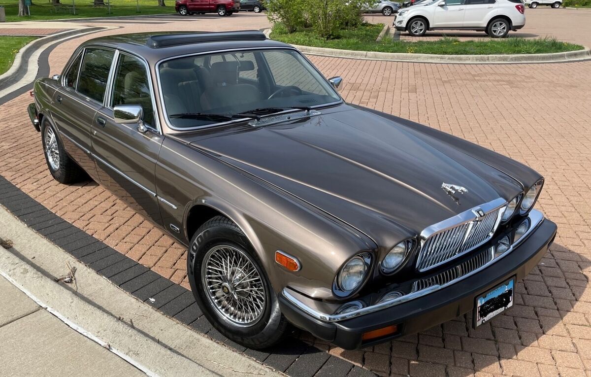 jaguar vanden plas 1986 4.2l ~ low miles ~ rare ~ reserve lowered